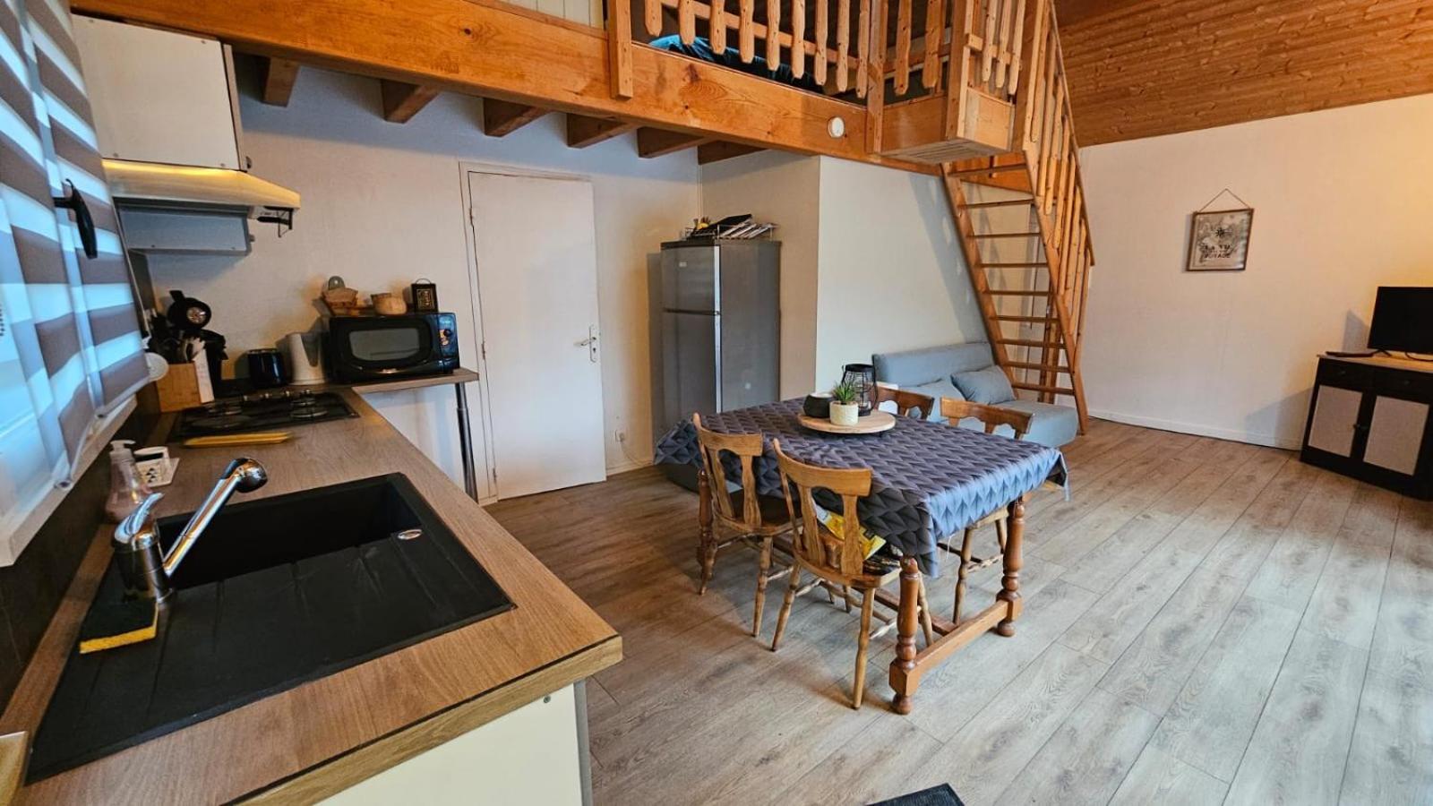 Gite Du Moulin Montgesoye Zewnętrze zdjęcie
